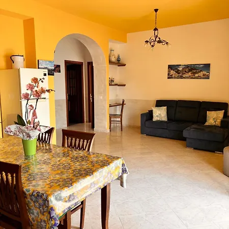 Casa Luisa & Milu , Coastal Retreats In Furore! *