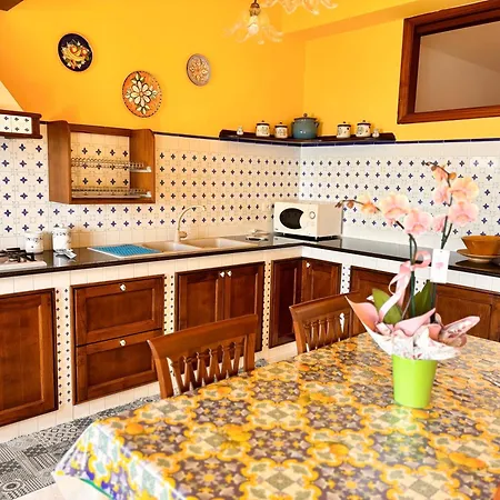 Casa Luisa & Milu , Coastal Retreats In Furore!