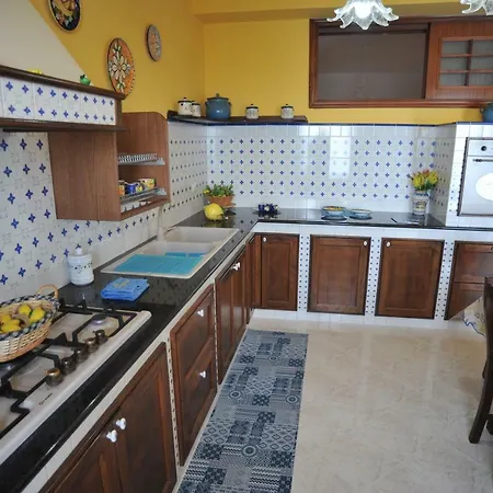 Casa Luisa & Milu , Coastal Retreats In Furore! Apartment Furore